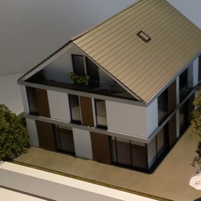 Architekturmodell eines Einfamilienhauses - Blick auf Terrasse