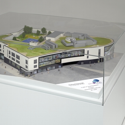 Modell des geplanten Umbaus des Karstadt-Gebäudes in Gera - Seitenansicht