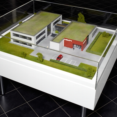 Architekturmodell des geplanten Schulungszentrums - Blick von oben
